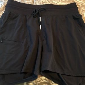 Zyia black shorts